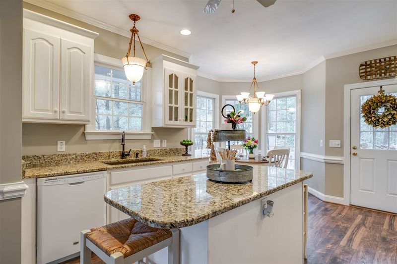 3900 Pecan Grove Rd, Zebulon, NC 27597