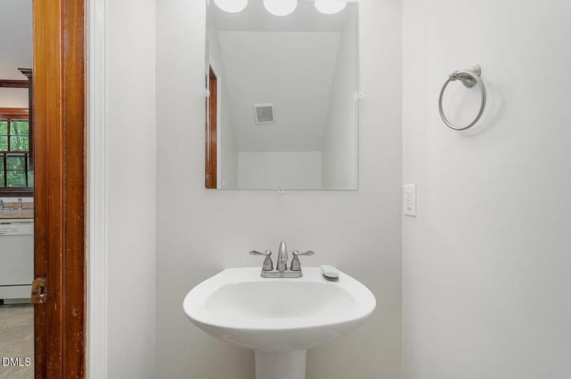 3901 Bamburgh Ln, Apex, NC 27539