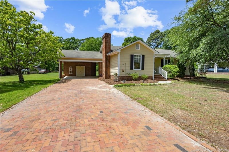 3901 Carson Dr, Sanford, NC 27332