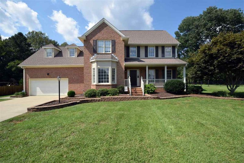 3901 Longmeadow Dr, Mebane, NC 27302