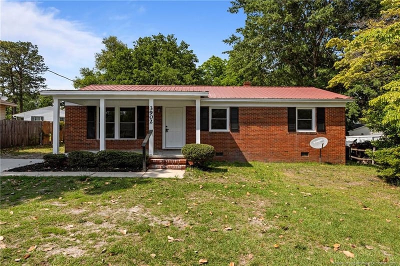 3902 Hartwell Rd, Fayetteville, NC 28304