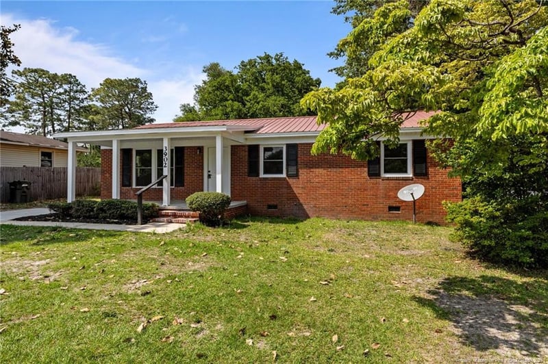 3902 Hartwell Rd, Fayetteville, NC 28304
