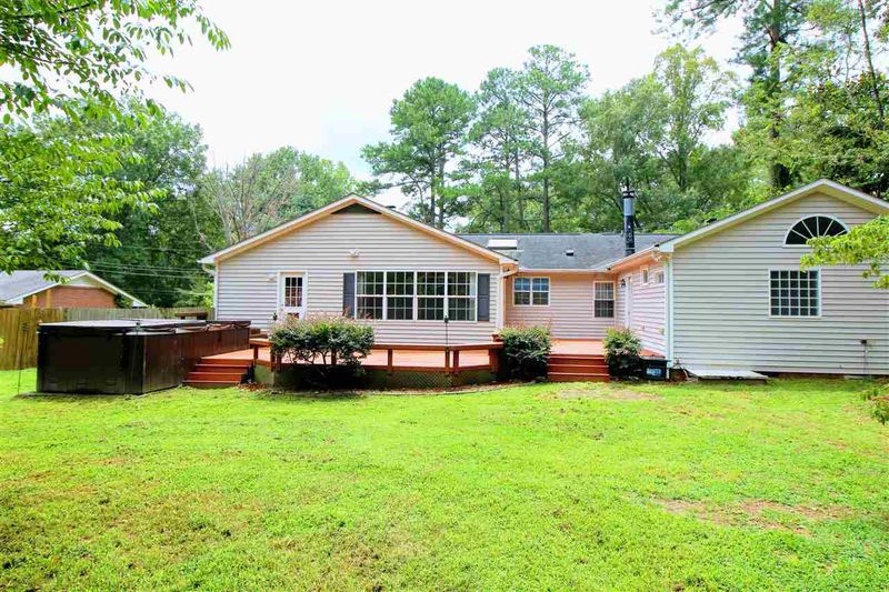 3902 Vesta Dr, Raleigh, NC 27603