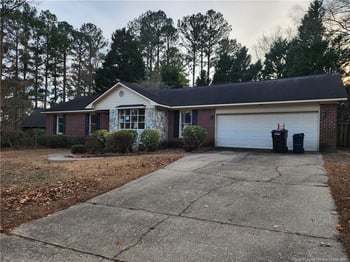 3905 Clearwater Dr, Fayetteville, NC 28311