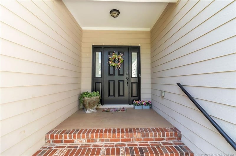 3905 Doon Valley Dr, Fayetteville, NC 28306