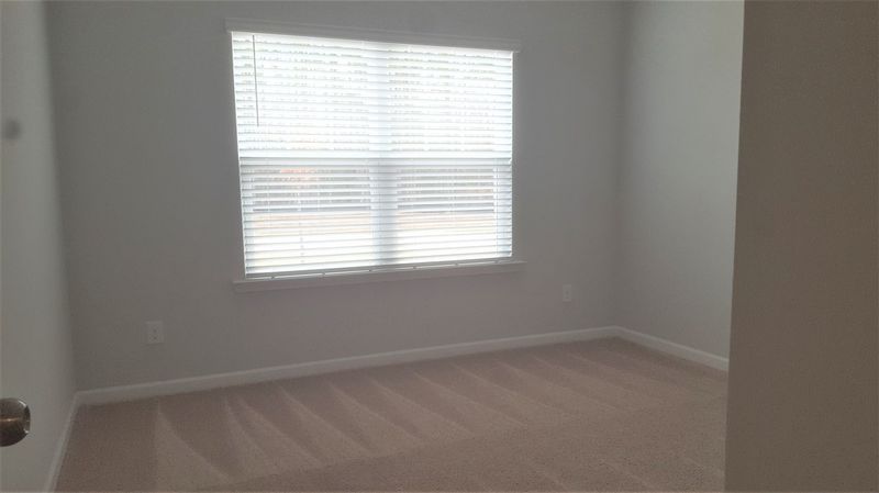 3905 Mendenhall Dr #45, Zebulon, NC 27597