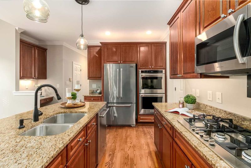 3905 Sterling Ridge Ln, Durham, NC 27707