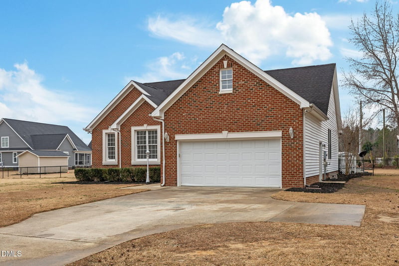 3906 Old Stage Rd S, Erwin, NC 28339