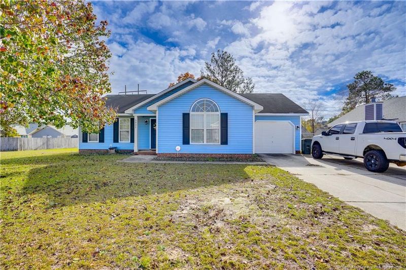 3907 Constance Rd, Hope Mills, NC 28348