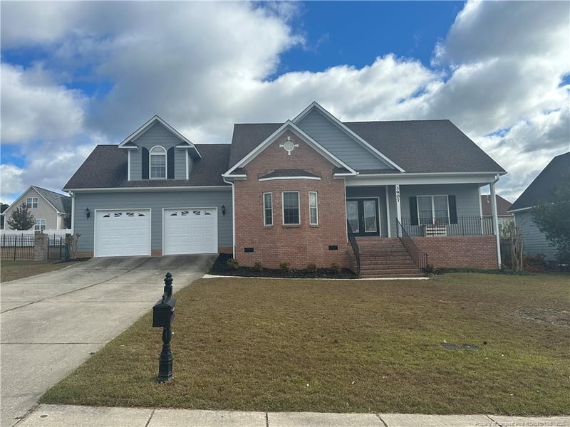 3907 Gaithersburg Ln, Hope Mills, NC 28348