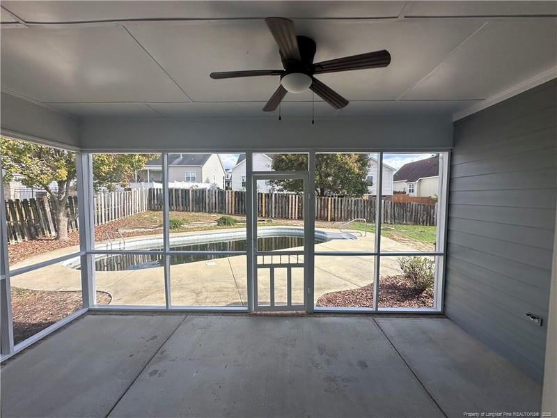 3907 Gaithersburg Ln, Hope Mills, NC 28348