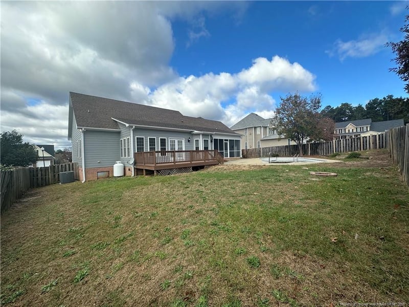 3907 Gaithersburg Ln, Hope Mills, NC 28348