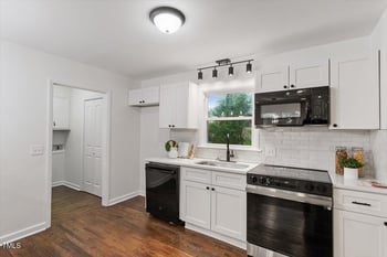 3907 Inwood Dr, Durham, NC 27705