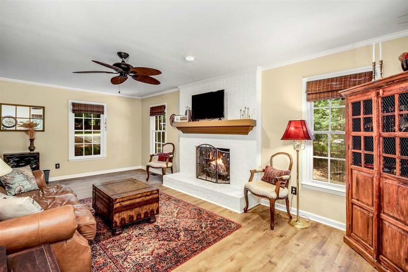 3909 Bamburgh Ln, Apex, NC 27539