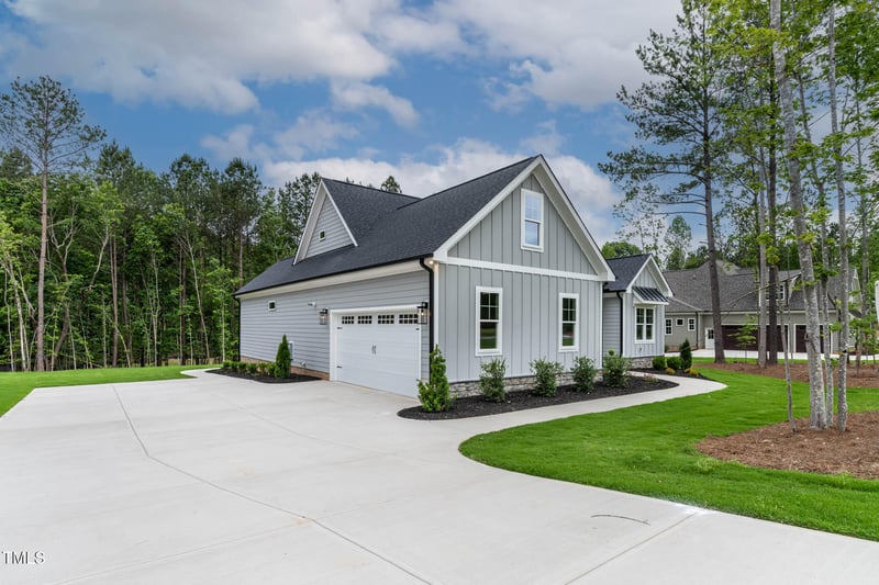 3909 Cedar Knolls Dr, Youngsville, NC 27596
