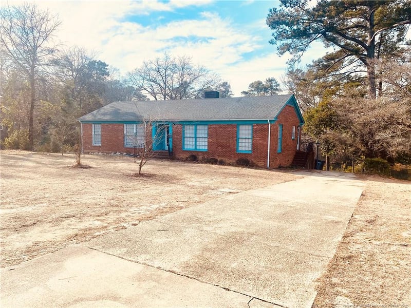 3909 Daytona Rd, Fayetteville, NC 28311