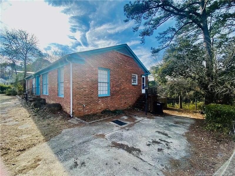 3909 Daytona Rd, Fayetteville, NC 28311