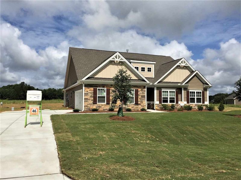 3909 Mendenhall Dr #46, Zebulon, NC 27597