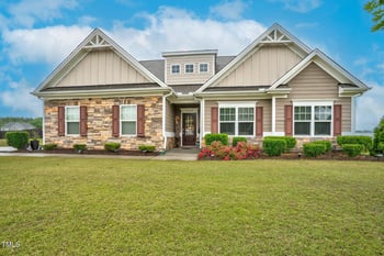 3909 Mendenhall Dr, Zebulon, NC 27597