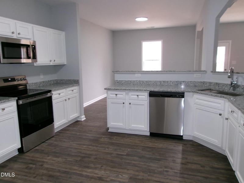 3909 Patriot Ridge Ct, Raleigh, NC 27610