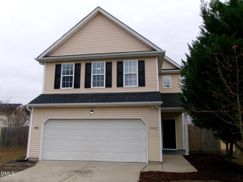 3909 Patriot Ridge Ct, Raleigh, NC 27610