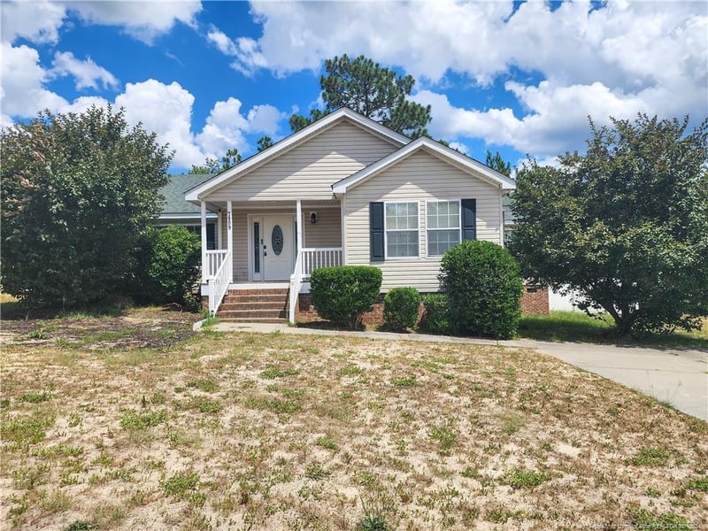 3909 Summerfield Ln, Fayetteville, NC 28306