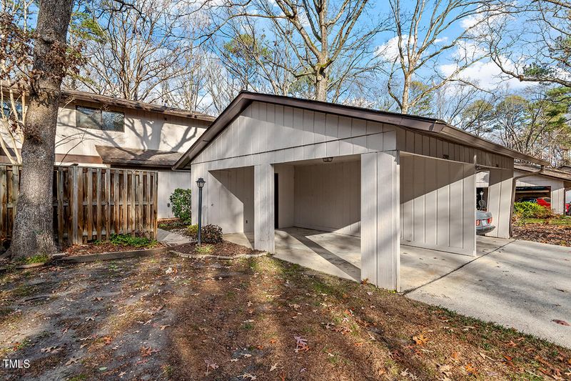 3909 Wendy Ln, Raleigh, NC 27606