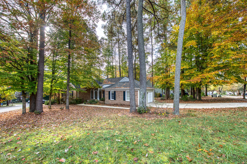 3909 Westwood Pl, Raleigh, NC 27613