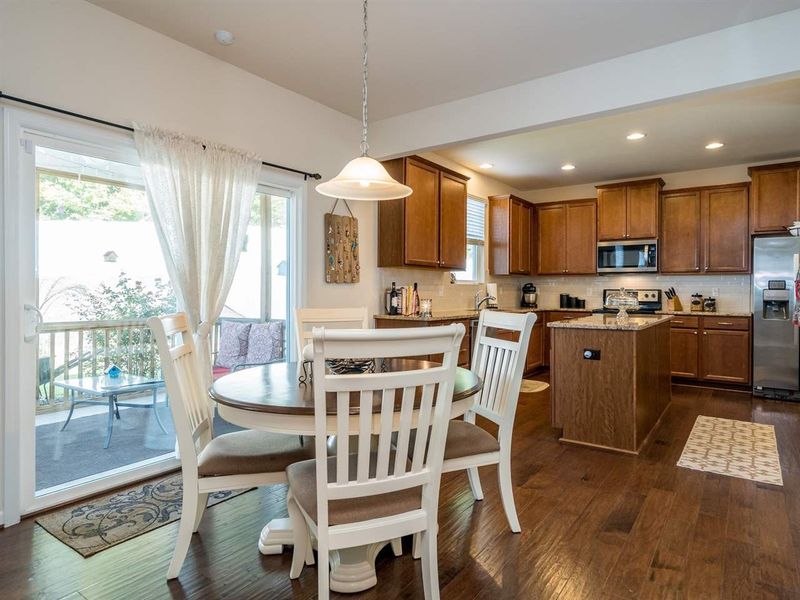 3909 White Kestrel Dr, Raleigh, NC 27616