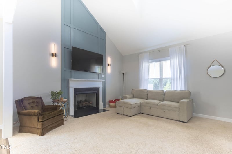 391 Crystal Creek Dr, Clayton, NC 27520