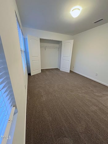 391 Curling Crk Dr, Clayton, NC 27527