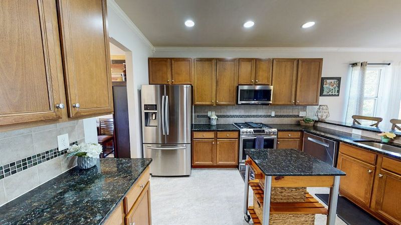 391 Florence Dr, Clayton, NC 27527
