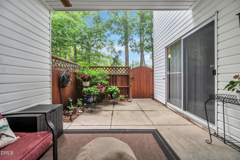391 Summerwalk Cir, Chapel Hill, NC 27517