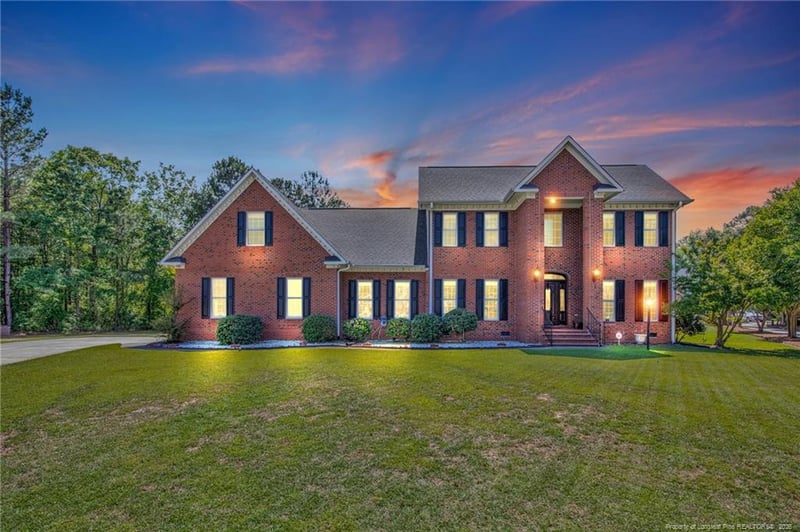 3910 Bent Grass Dr, Fayetteville, NC 28312