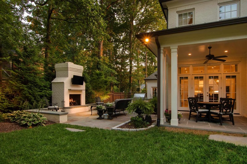 3910 Stratford Ct, Raleigh, NC 27609