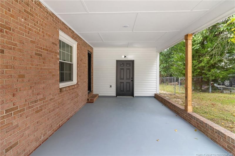 3910 Village Dr, Fayetteville, NC 28304