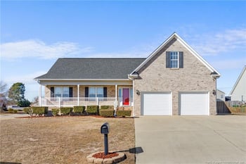3912 Bensley Ct, Hope Mills, NC 28348