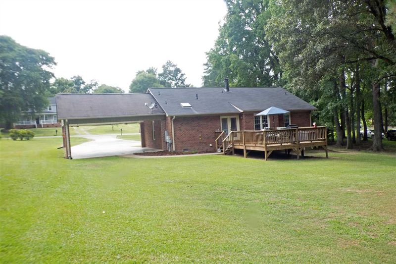 3912 Carson Dr, Sanford, NC 27330
