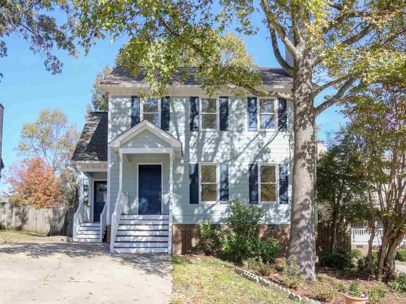 3912 Old Coach Rd, Raleigh, NC 27616