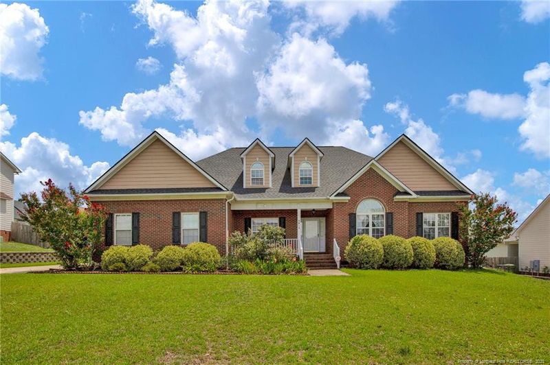 3913 Batesburg Dr, Hope Mills, NC 28348