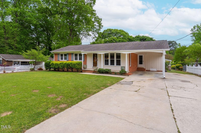 3913 Vesta Dr, Raleigh, NC 27603