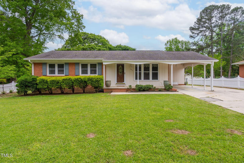 3913 Vesta Dr, Raleigh, NC 27603