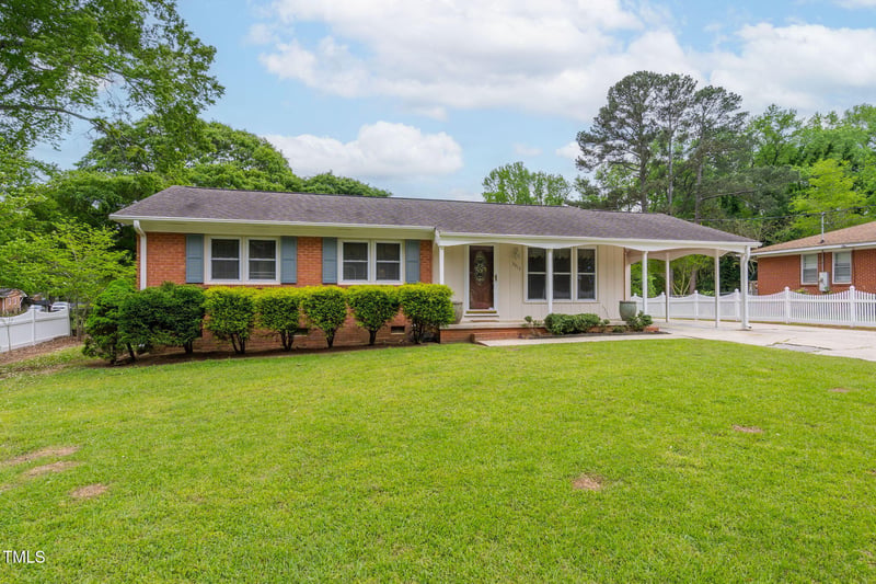 3913 Vesta Dr, Raleigh, NC 27603
