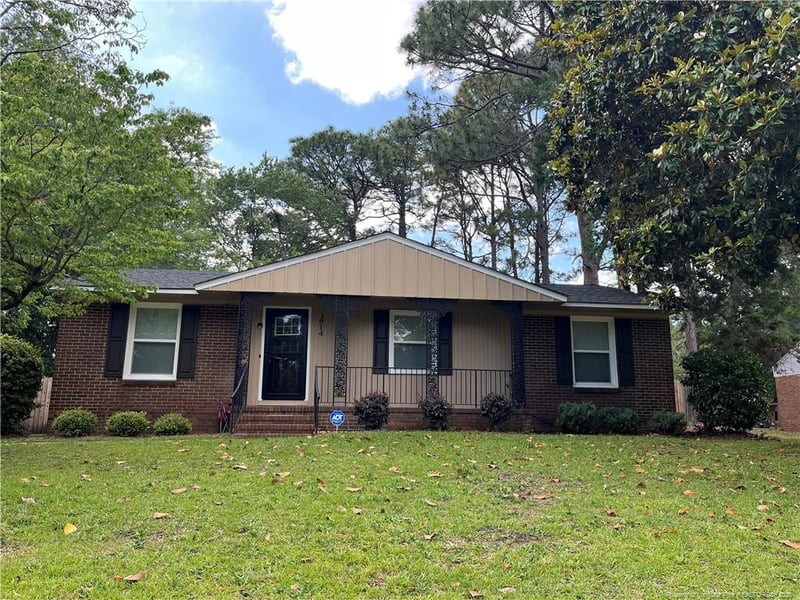 3914 Coventry Rd, Fayetteville, NC 28304