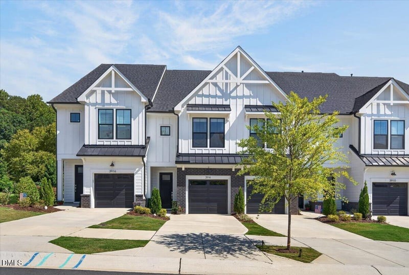 3914 Lost Fawn Ct, Raleigh, NC 27612