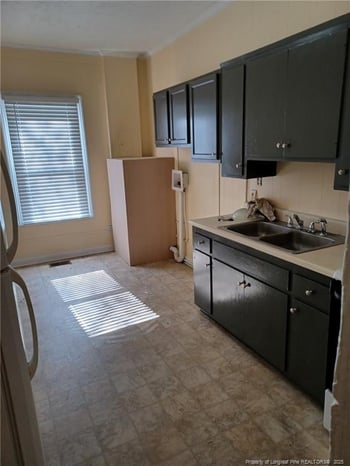 3914 Middle St, Hope Mills, NC 28348