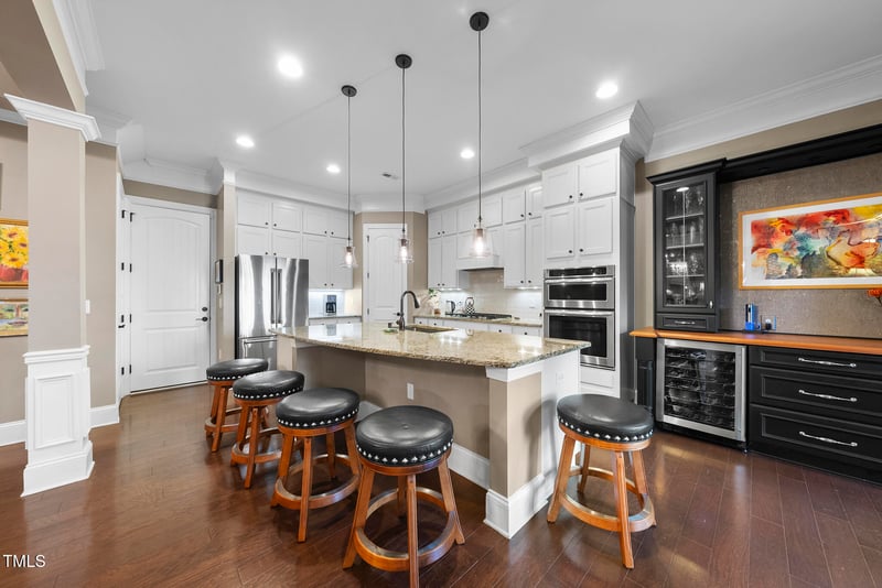 3915 Essex Garden Ln, Raleigh, NC 27612