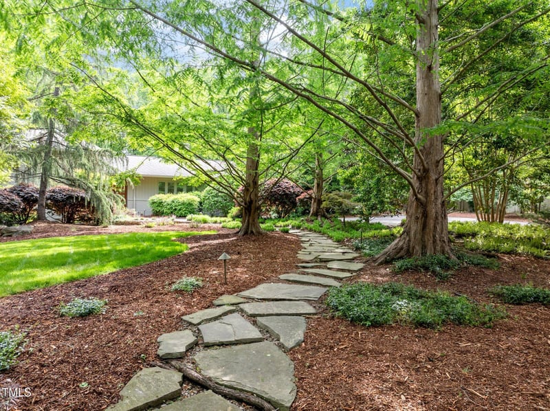 3915 Nottaway Rd, Durham, NC 27707