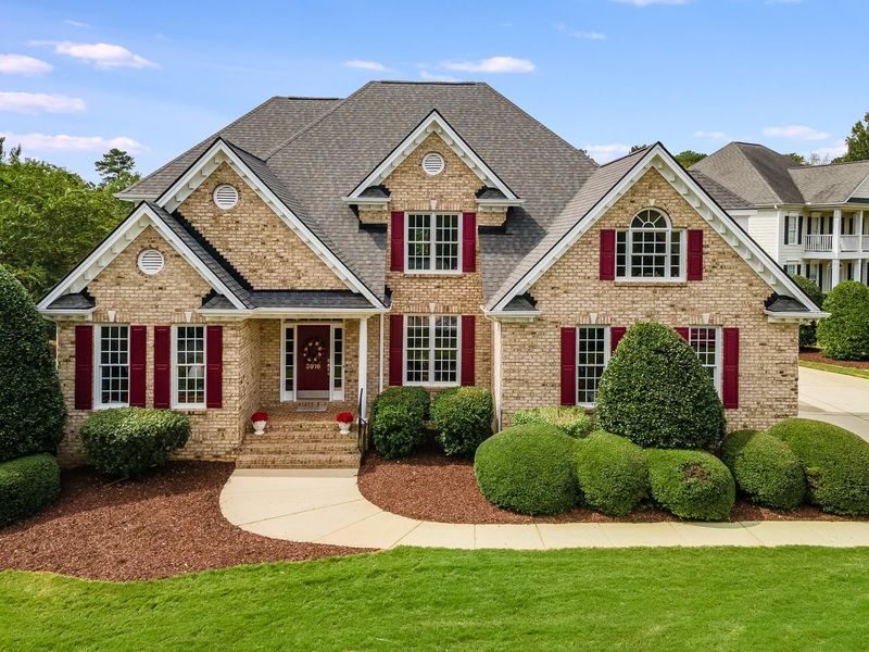 3916 Elmswick Ct, Apex, NC 27539