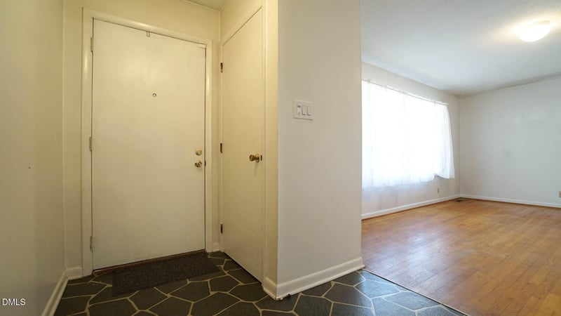 3916 Ingram Dr, Raleigh, NC 27604